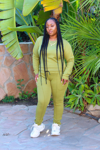 Anything But Basic Sweatsuit (Matcha Green)